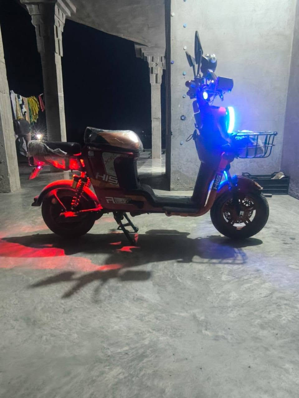 سلام عليكم  يوجد موطور شحن
السعر 550 بيه مجال


**إذا كنت صاحب هذا الإعلان وتريد حذفه لأي سبب، رجاءا أرسل رسالة إلى الدعم الفني**