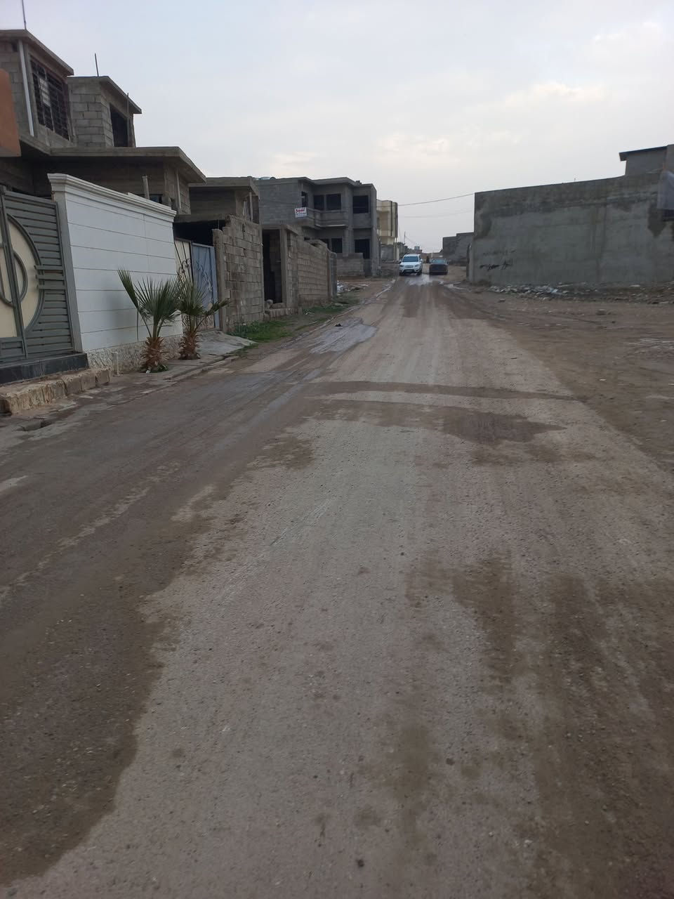 تكعيبه للبيع العنوان القوسيات ➡️حي الزيتون
📲المساحه ١٠٠متر قرب مجمع الاعضمية الاستفسار على الرقم ***********
***********
