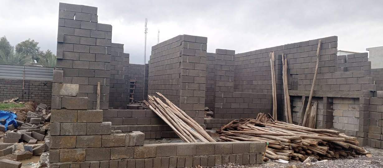 السلام عليكم الا يحتاج مقاول تسليم مفتاح نقد أو اقساط وضمان وجودة العمل أو بنا هيكل تصميم حديثة هذا رقمي *********** وهذا رقمي ثاني *********** وموجود عندي جميع كوادر المختصة ملاحظة الشغل داخل موصل واطراف ونواحي وقضاء واي استفسار اني بخدمة او  اشرف عل عمل   من اساس لحد تسليم مفتاح
