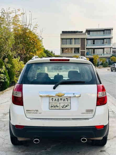 عربی- کوردی
شۆفرلیت کاپتیڤا  2009 LTZ
فول فول موسافات سفری شریکەی مەنسور 
ناو زەرد  سلاید کوشن کارەبا حەسەی پێشو دوا 
سەیارەکە بی بۆیاخە دەعمیکەنیشی بۆیاخ نییە 
گیرو مەکینەی بەشەرت شەش پستۆن (V6) 
سەنەوی بە ناوەی خۆمەوەیە 
عـربـی
سیارة فول مواصفات کشنات کهربا
دعامی لی دعامی بدون صبغ
محرک و گیر بشرط 
تحويل غرامات بشرط سەنەوی ب اسمک
                                                             ***********
                                                          0751 236 8433 Singapore
