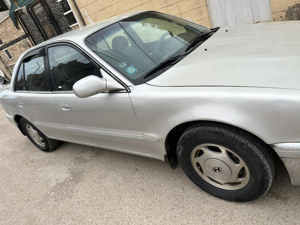 السلام عليكم
سوناتا 2 
موديل 93
رقم بغداد بسمي رقم دولي سنوية الى سنة 28 شهر ال6
محرك 2000
تبريد شغال كهربائيات شغالة دواخل نظيفة كير عادي 
السعر 48 بيها مجال بسيط
العنوان بعقوبة حي المعلمين 
***********
