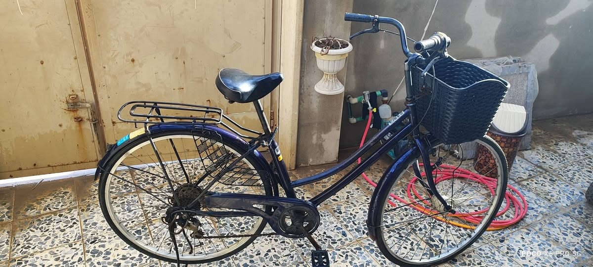 بايسكل عبد الحليم حجم ٢٧
نضيف وتأيرات جديدة السعر ٧٠ وبي مجال
موصل حي الوحدة. رقم الهاتف ***********
