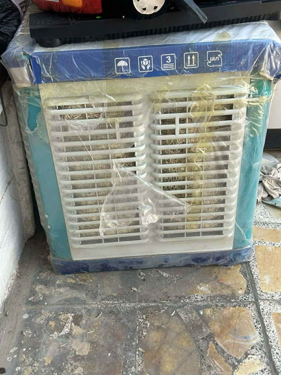 غراض للبيع 
الجربايه مكانهة بسمايه ب100وبيهة مجال 
المبرده والمكيف والكاونتر بالمشتل


**إذا كنت صاحب هذا الإعلان وتريد حذفه لأي سبب، رجاءا أرسل رسالة إلى الدعم الفني**
