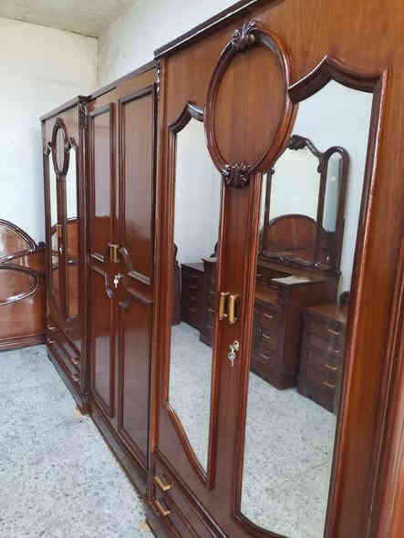 غرفه ٦ طابق واحد صاج داخل وخارج مستعمله نظيفه جدا
النقش صاج بورمي كل الغرفه شغل تقيل جدا
للحجز والتواصل علئ الهاتف او واتساب ***********
يوجد توصيل جميع المحافظات
العنوان بغداد السيديه حي الاعلام شارع قطر الندئ
