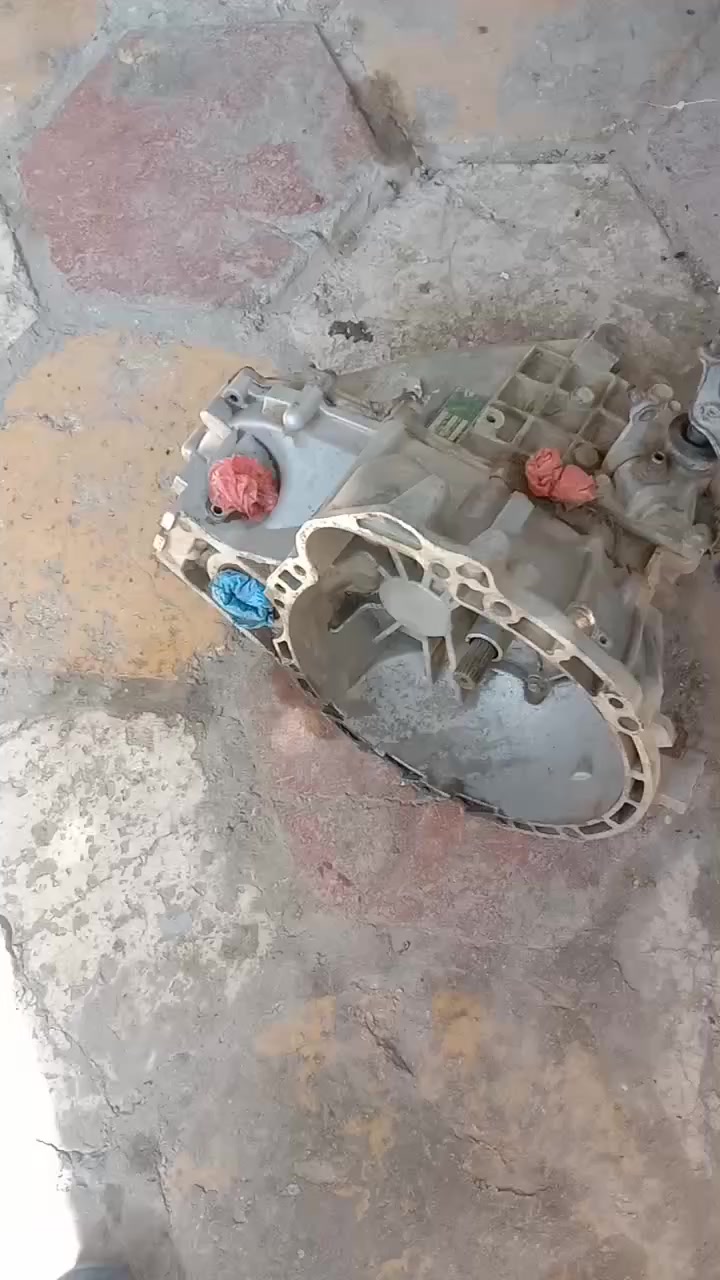 مساكم الله بالخير احبتي 
صياما مقبولا واجرا ثابتا وفطور شهيا ان شاالله
غراض ليفان 620 للبيع للاتصال (***********) وات ساب ولدي توصيل لكل محافظات العراق
