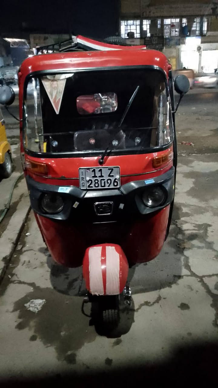 سلام عليكم تكتك موديل 19شهر 12تكتك كشر معمر دوس بس...مكينه تجفيت شركه جديد تحويل ثاني يوم 
سعر 6500. بيه مجال كلش بسيط رقمي ***********
