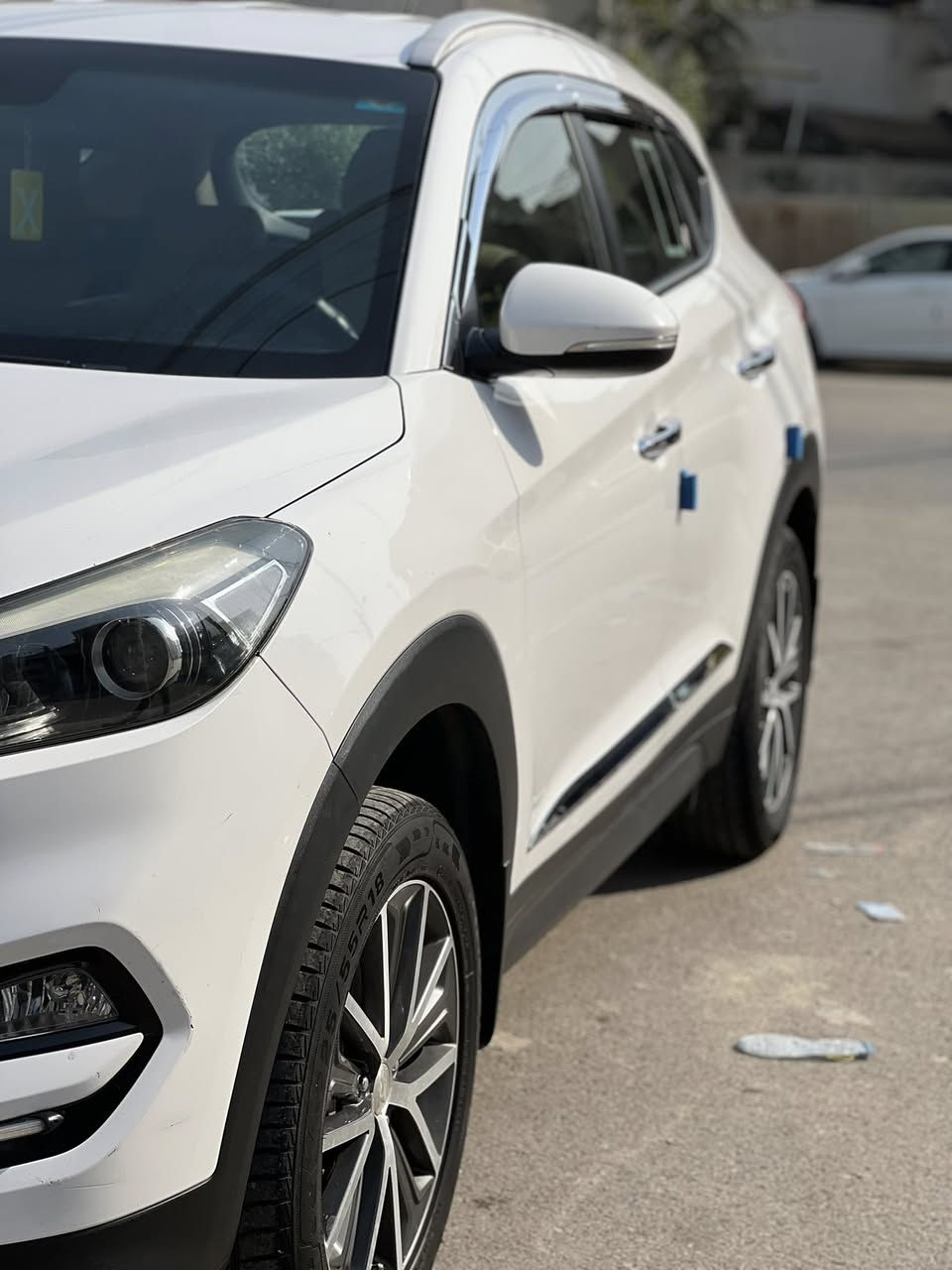 سلام عليكم توسان 2016 خليجي مكفوله من لصبغ لسونر مرفق بل صوره مري شفط تبريد قطعتين محررك 2000 دوش تخم تايرات جديده سعرهه ١٧٣ وبيه مجال قليل مكان بغداد  حي لقاهره.  ***********
