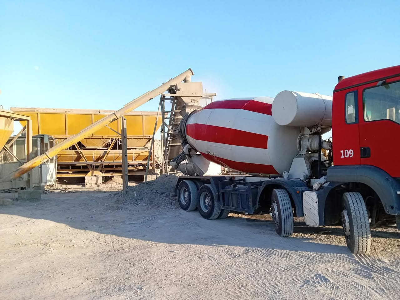 خباطة مان البيع جدر ١٠ متر رقم بصرة معلاية سيارة جاهزة عمل ***********
