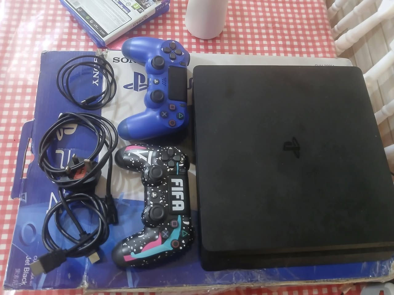 بلي 4للبيع كامل ملحقاته
جوستك2
اقراص2_فيفا ٢١ وجي تي اي
كيبل HD+كيبل تشغيل +كيبل شحن
مع الكارتون العنوان بغداد الأمين الثانيه
الرقم ***********
تواصل واتساب
