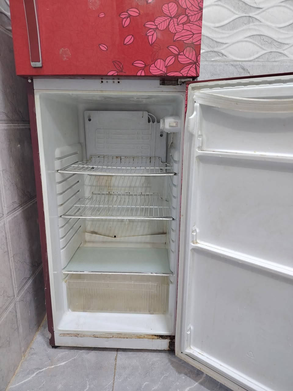 للبيع ثلاجه نضيفه كلش وبشرط مداخله تصليح نهائيا وتاخذها بشرط الشغل وتقتنع يالله استلم منك حساب الشراي يتصل مكاني المفرك كاطون الرحمه مكتب بيروت ***********
***********
