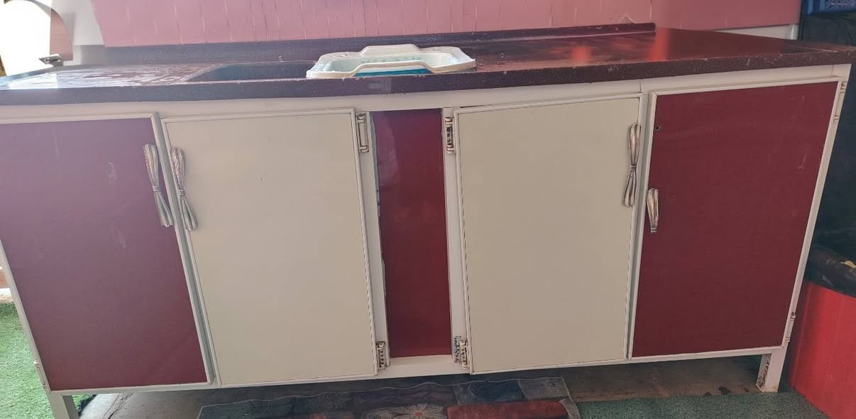 كاونتر و سنگي للبيع نظيفات جداً بدون اي اضرار العنوان ابي غرق
للاستفسار التواصل مع الرقم ***********
