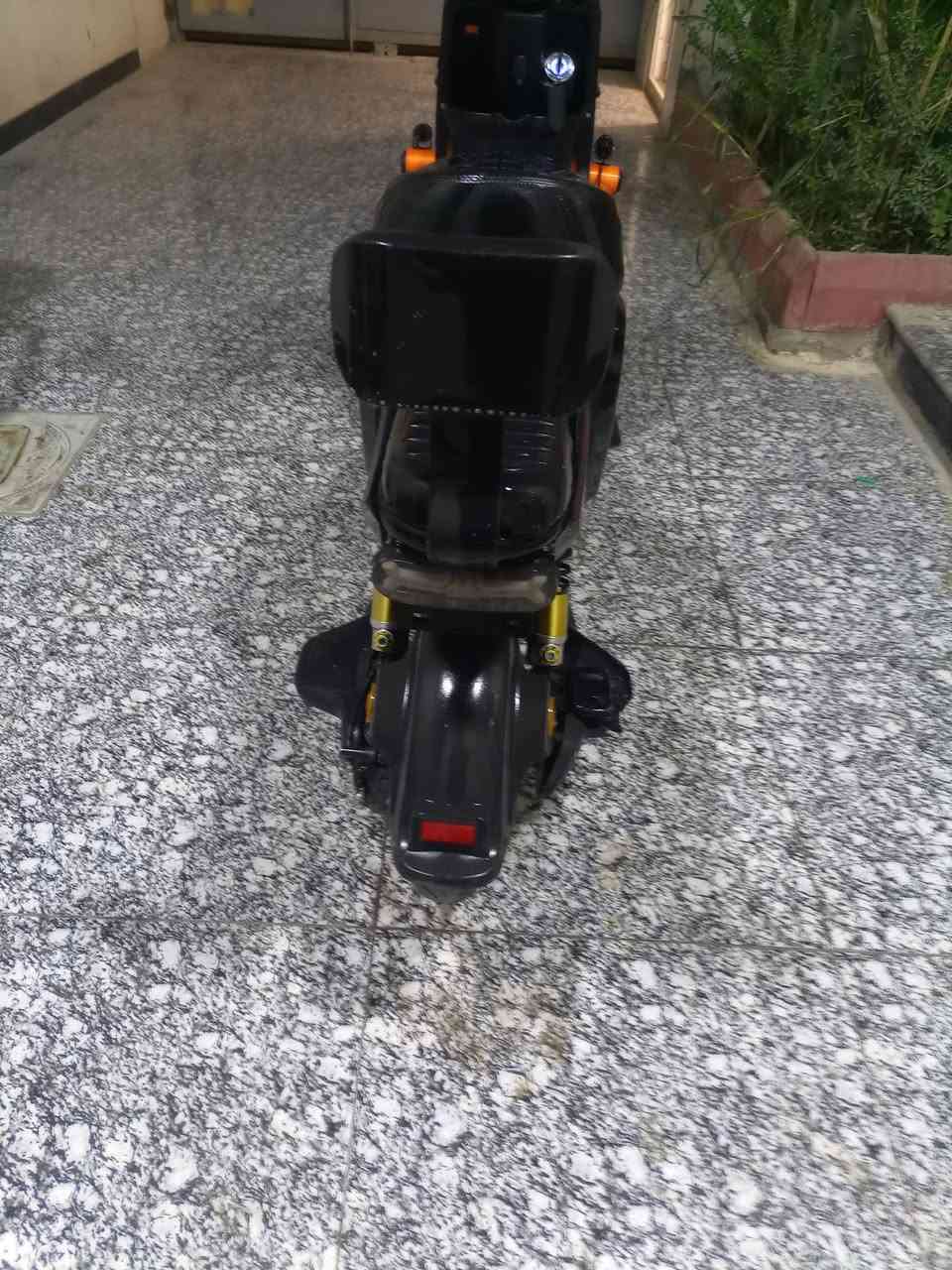 للبيع  دراجة x900 فول مواصفات مبرمجة شاشة تقرة سرعة حقيقية عقل رياضي 1200 واط ملف 1200واط  اربع سرع بطاريات كبار بيهة نضام بك و مثبت سرعة و سماعات بلوتوث و لايتات زينون و عدسة زينون سعر 575 و بيهة مجال قليل كربلاء حي الحر مقابيل مجمع ليمونة
*********** واتساب
