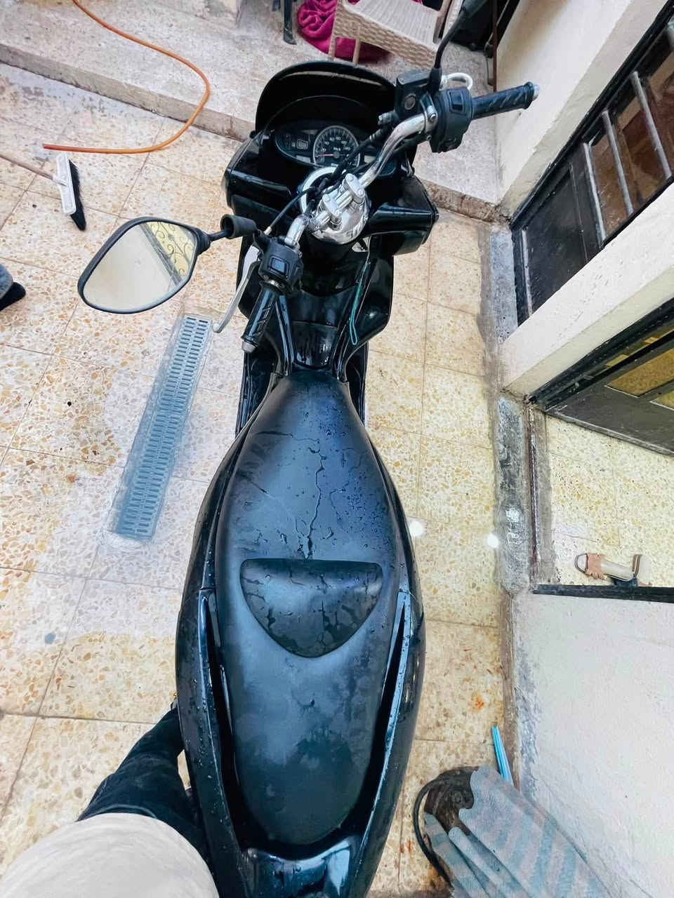السلام عليكم دراجه بي سي اكس الجيل ألاول الدراجه فجأة طفت عندي اكفلك المكينه ابيع كوم حديد مكاني المشتل ***********
السعر 650 والشراي يتصل وبخدمته
