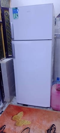 ثلاجة ٢٧٠ل • جديد حيل • حجم كبير