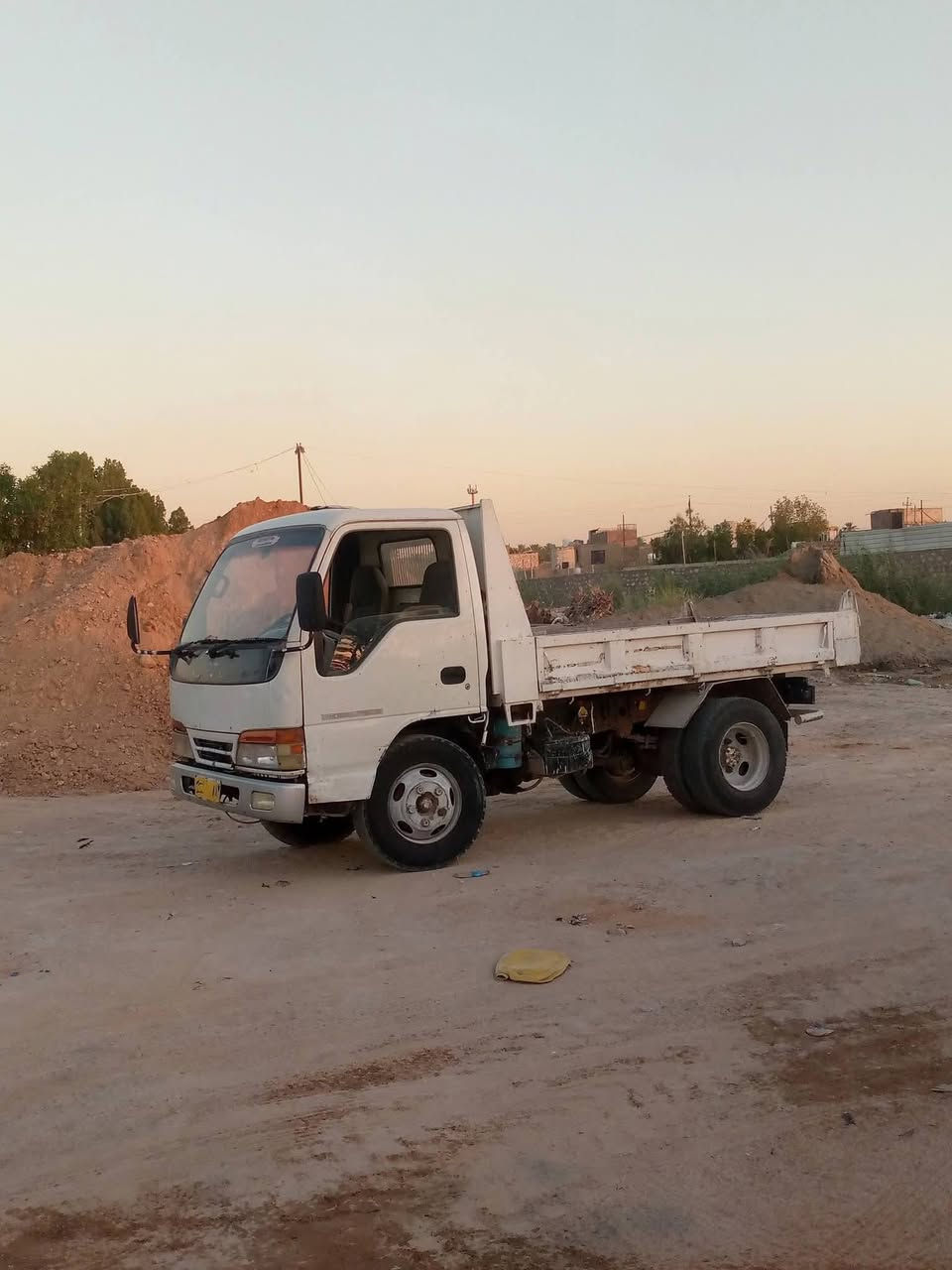 السلام عليكم  ازوزه فحل للبيع سعر 38رقم ***********
