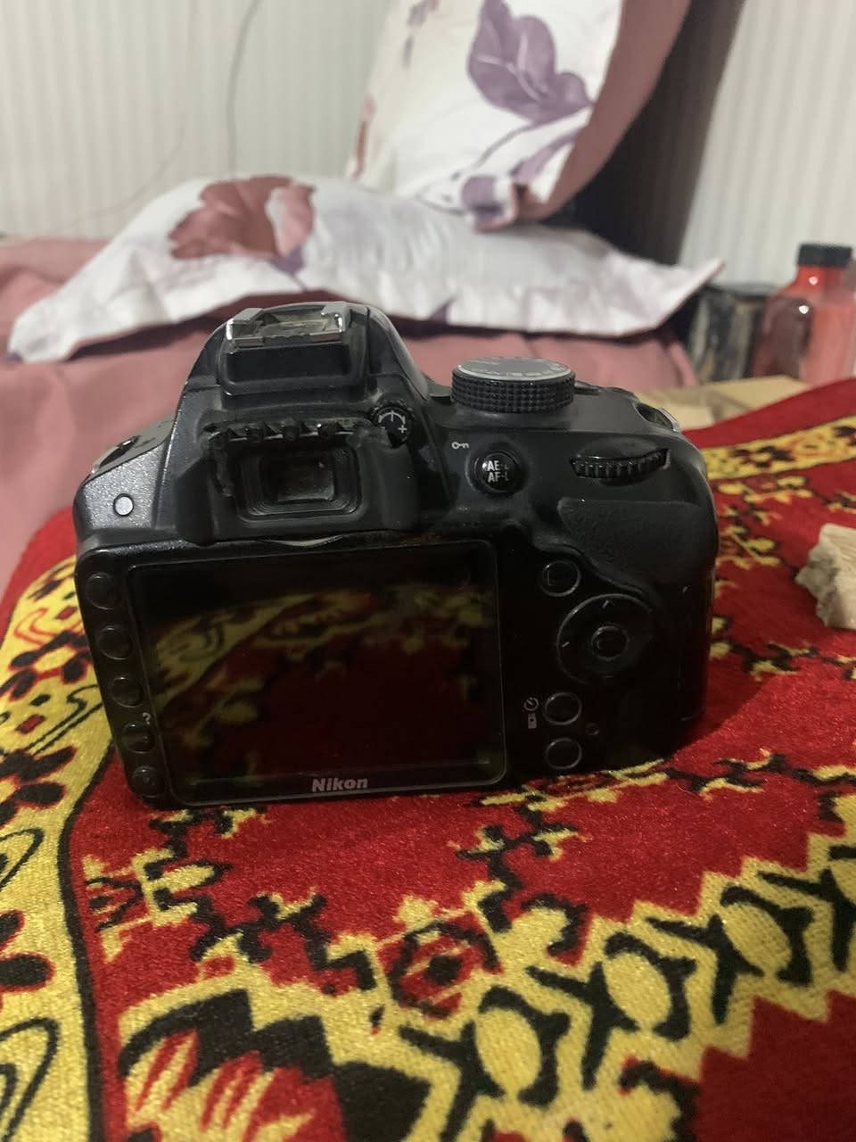 كامره نيكون للبيع 
كامل ملحقات 
شاحن 
بطاريه 
رام 
تواصل خاص او على رقم *********** 
موجود واتساب
