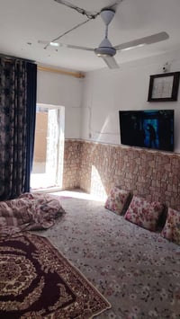 شقه للبيع تحتوي ع غرفتين نوم وصاله ومطبخ وصحيات غربي وشرقي وحمام +964 ...