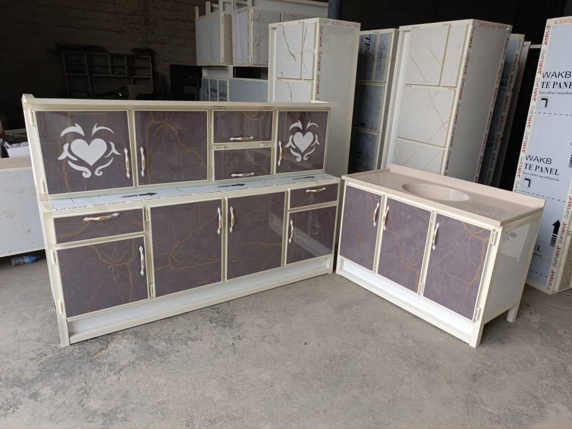 *********** 
سعر 320 ثلاث قطع كاونتر وملحق مترين وسنك مرمر متر و20
