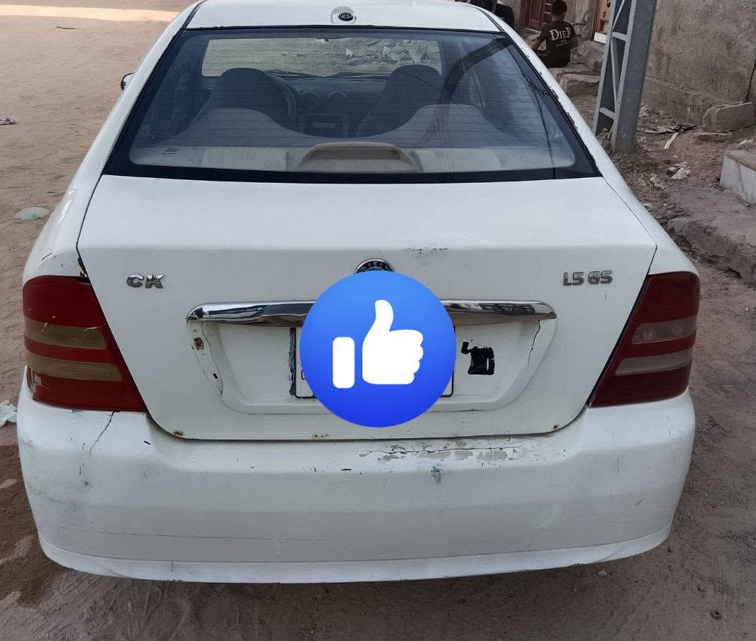 السلام عليكم
جيلي ck للبيع موديل 13 رقم بابل كير مكينه خير من الله تايرات جدد فيت بم جديد لايت زنون  السعر ٢٦ مطلوبه غرامات ٣ ورقات تنخصم من سعر السياره رقم التواصل  ***********  موجوده في النجف
