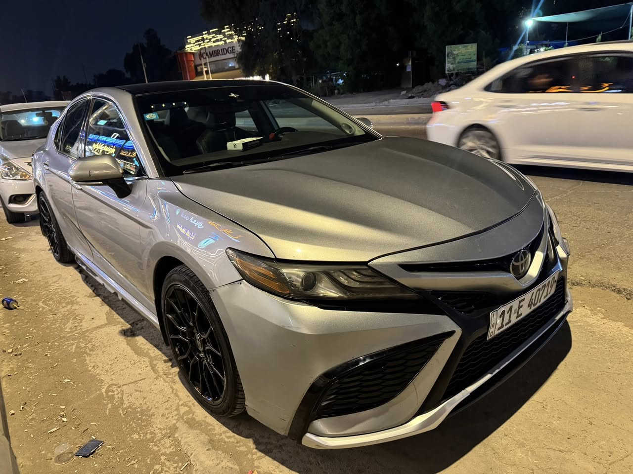 السلام عليكم .. كامري موديل 2021 XSE فول 1/1 وارد امريكي وصور الحادث مرفقة بالمنشور  بصمة تشغيل كراسي كهرباء 4 كامرات رادار امامي وخلفي وجانبي كشنات جلد تدفئة وتبريد بالكشنات شحن واير ليس تبريد قطعتين حساس امامي خلفي تدفئة بالستيرن سايد بريك بصمة سستم سماعات jBL مكينة 2500 وبعد هواية مواصفات اخوان سيارة كير مكينة صدر كلة بشرط  ماشية 64 الف مايل .
السعر 173 ورقة وبيهة مجال مكاني بغداد المنصور  .
سيارة رقم بغداد معوقين شرط الوكالة 
حادثها كما موضح بالصور صبغ جاملغات خلفية وقبق صندوك
اتصال ***********
  واتساب ***********
