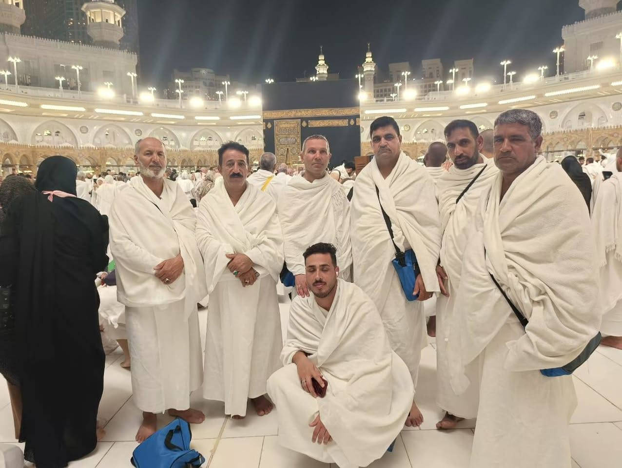 بسم الله الرحمن الرحيم 
{إِنَّ الصَّفَا وَالْمَرْوَةَ مِن شَعَائِرِ اللَّهِ ۖ فَمَنْ حَجَّ الْبَيْتَ أَوِ اعْتَمَرَ فَلَا جُنَاحَ عَلَيْهِ أَن يَطَّوَّفَ بِهِمَا ۚ وَمَن تَطَوَّعَ خَيْرًا فَإِنَّ اللَّهَ شَاكِرٌ عَلِيمٌ} صدق الله العلي العظيم 
نعلن عن برنامجنا الى بيت الله لأداء العمره المفرده لشهر شوال المبارك 
بسعر 750 الف دينار 
ستكون الانطلاقة بعد عيد رمضان المبارك 
البرنامج البري يشمل 
برنامج متكامل 
ليلتين في المدينه ثلاث ايام السكن مركزي 
خمس ليالي في مكه السكن محبس الجن 
هدايا احرامات وجنطه كتف 
من يرغب التسجيل معنا 
جلب جواز سفره مع صوره خلفيه بيضاء 
غفار الحسيني 
***********
*********** بابل القاسم ع
