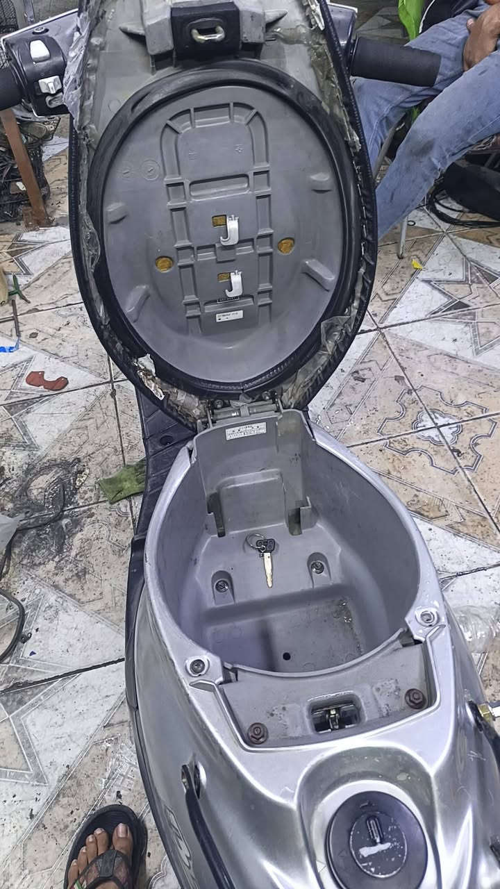 بي جي للبيع مامفتوحه شرط نكره سلف وكهربئيات كلهه شغاله السعر 450وبيه مجال بسيط
***********
