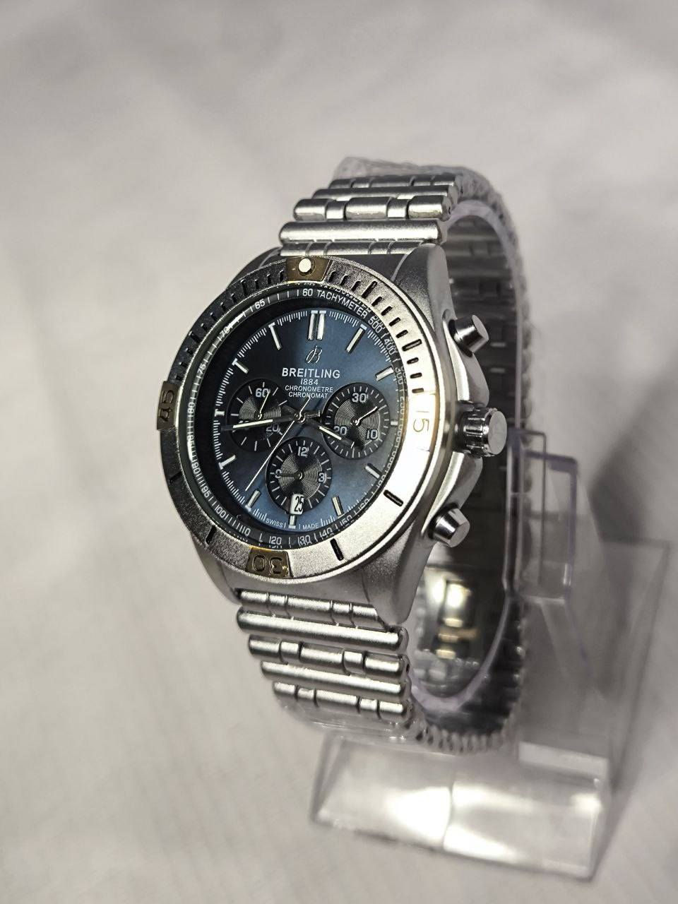 ساعة من ماركة برتلنغ Breitling تيتانيوم
تحفة فنية 
مصممة للطيارين الحرفين والقباطن
مكينة كوارتز نظام ستوبوج(جميع السناتر شغاله) 
ميناء مميزة مزودة بمنفذ تاريخ مع اميال لامينوس
زجاج معدني ضد الخدش
مقاومة ماء وغبار 
رنك دوار 
 سير جلد ستانلس ستيل طلاء
 تيتانيوم
قفل فراشة
الساعة مختمة بالكامل 
 
السعر : 43 الف ع اول تم
 للحجز والاستفسار يرجى مراسلة الصفحه


**إذا كنت صاحب هذا الإعلان وتريد حذفه لأي سبب، رجاءا أرسل رسالة إلى الدعم الفني**