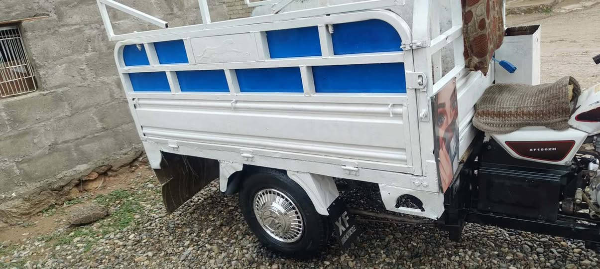 السلام عليكم ستوته للبيع شرط ركبه مابيها نكطت لحيم نكرس سلف كلشي شغال الموشراي لايتعبني 
المكان القياره قريت الحود 
السعر 950 وبيها مجال
 ***********
