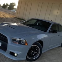 جارجر هيمي فول فتحه رقم بغداد اصل SRT محرك ٥٧٠٠تغير لون سموك اصل رصاصي...