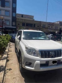 برادو ٢٠١١بغداد ابيض صدفي ٧ راكب فور ويل داخل مخمل مري متحركة تبريد ٣ ...