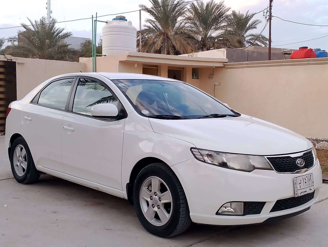 سيراتو 2013خليجي
كفاله عامه  حتى الدعاميات
جديده ماشيه 113
ع وضع الشركه 
السعر 118 
***********
