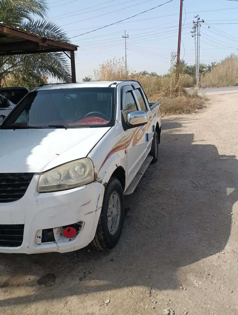 كريت ويل 2013
سيارة كاملة من كلشي 
حدادية جديدة 
مكينة كير شرط 
مداور ثاني يوم بأسم المشتري 
للتواصل 
***********
