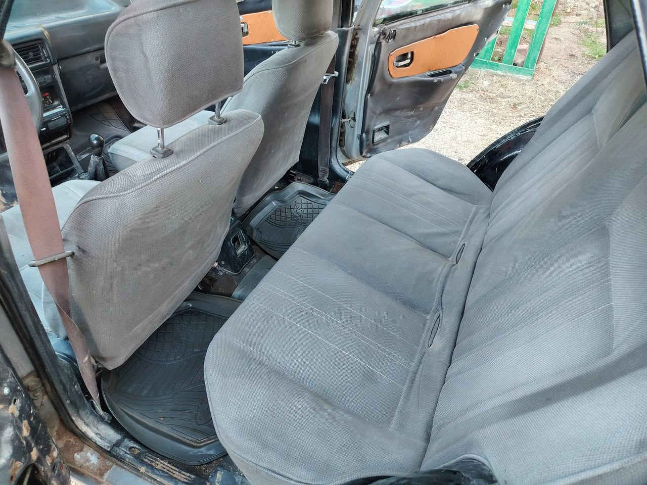 السلام عليكم اكسل موديل  1993كيرمحرك تمام دواخل نضيفه سونيه لل 27 رقم كربلاء مكاني كربلاء سعر25 اوبيها مجال عليها غرامات ينزلن من سعرها اي استفسار اتصال على هذا الرقم ***********
