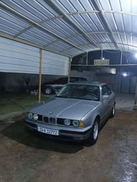 بي ام 520 • ١٩٩٠ • اوتو