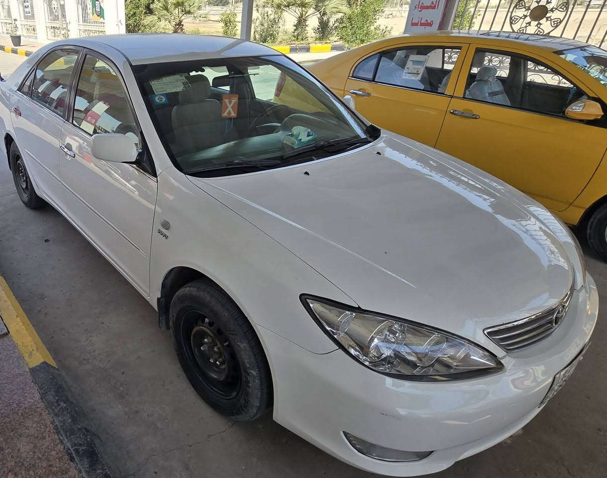 السلام عليكم كامري 2006
خليجي  سياره جديده ما بيها اي نقص 

السعر 105

مكانها البصره
***********
