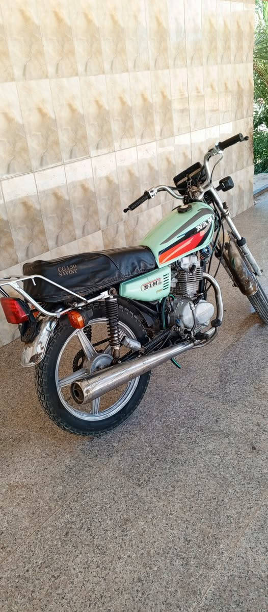 السلام عليكم دراجه اربعه قير نظيفه السعر 350 وبيها مجال مكاني كربلاء قربالامام عون رقم الهاتف ***********
