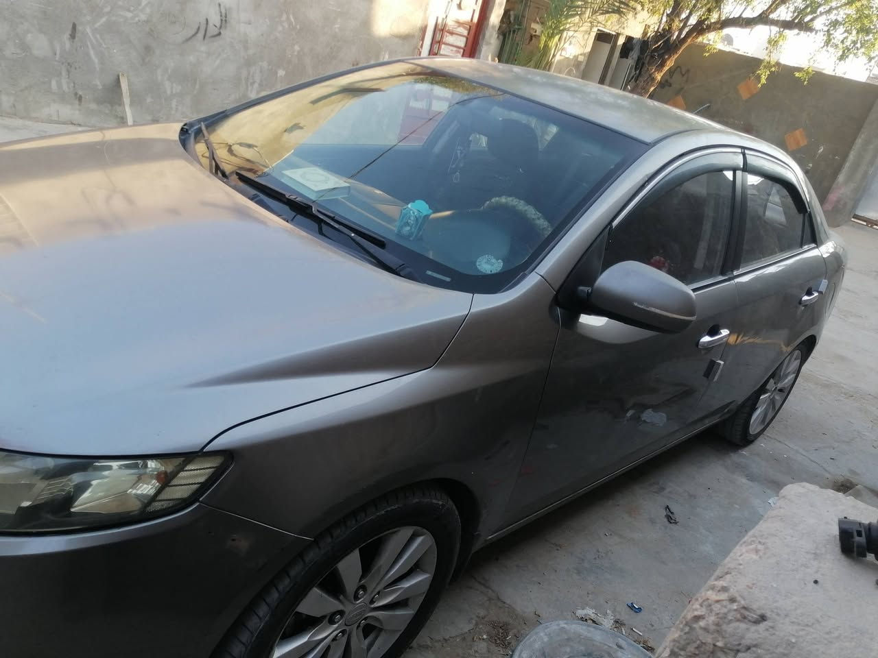 سيراتو موديل ١٢ محرك كير مكفولات تبريد تدفئه شواصي مكفولات لغود مكفولات بسم كردي وبيهه وكاله عامه مكاني كربلاء السعر ٨٥وبيهه مجال ***********
