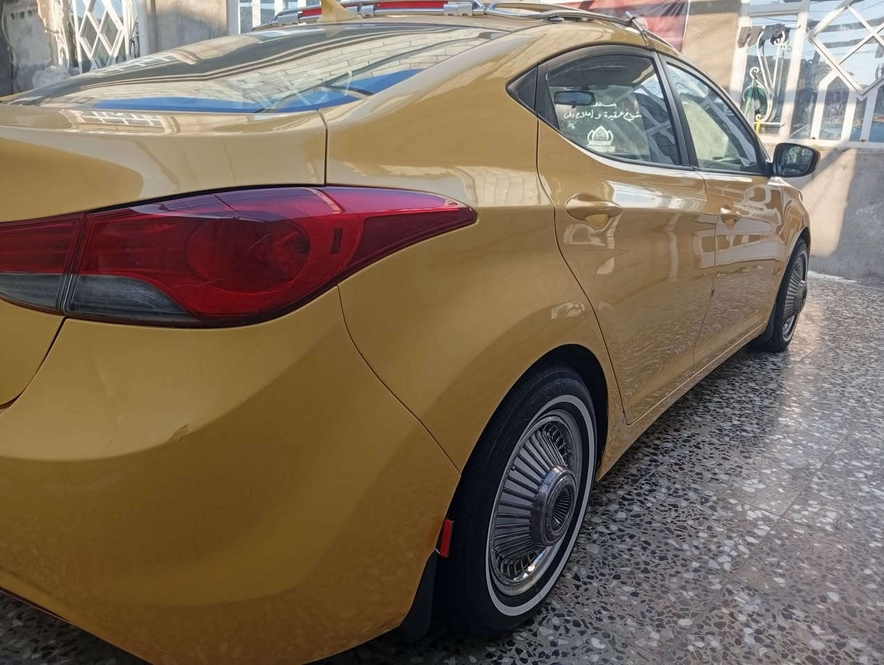 السلام عليكم شباب من رخصه لادمن الانتره موديل 12 بجم محدث 15 السياره كنديه مكينه بيهه تنقيص صدر جديد تخم ويل أو تايرات جديد مراوس بيجو بارص من 20 فما فوق السعر 95 ورقه بيهه مجال بصيط السياره مصفره هيه أو مرور تحويل مباشر رقم الهاتف ***********
