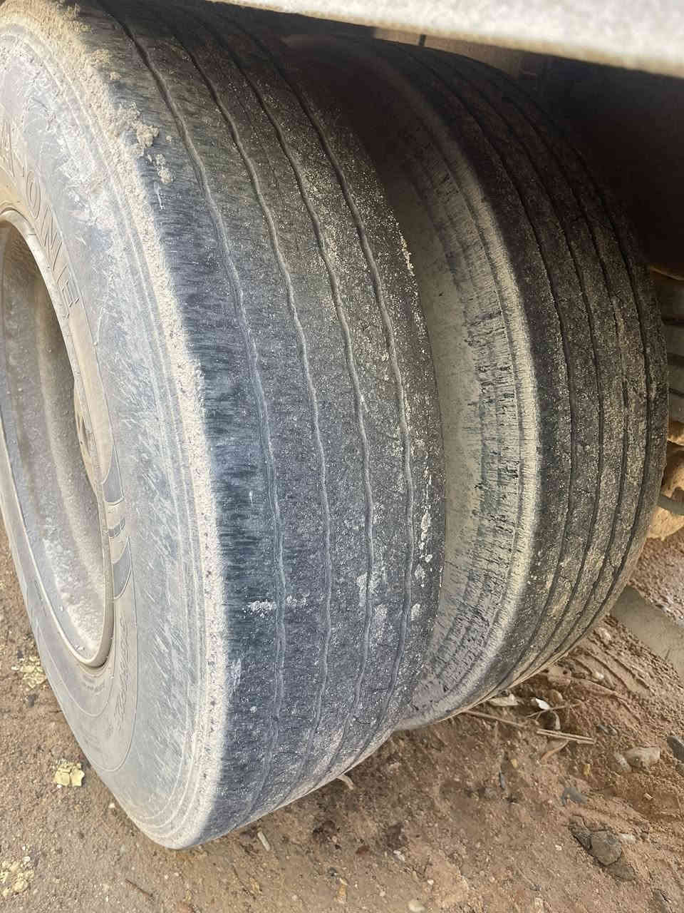 السلام عليكم تايرات 22للبيع نضاف كلش 👌👌👌الهاتف ***********
