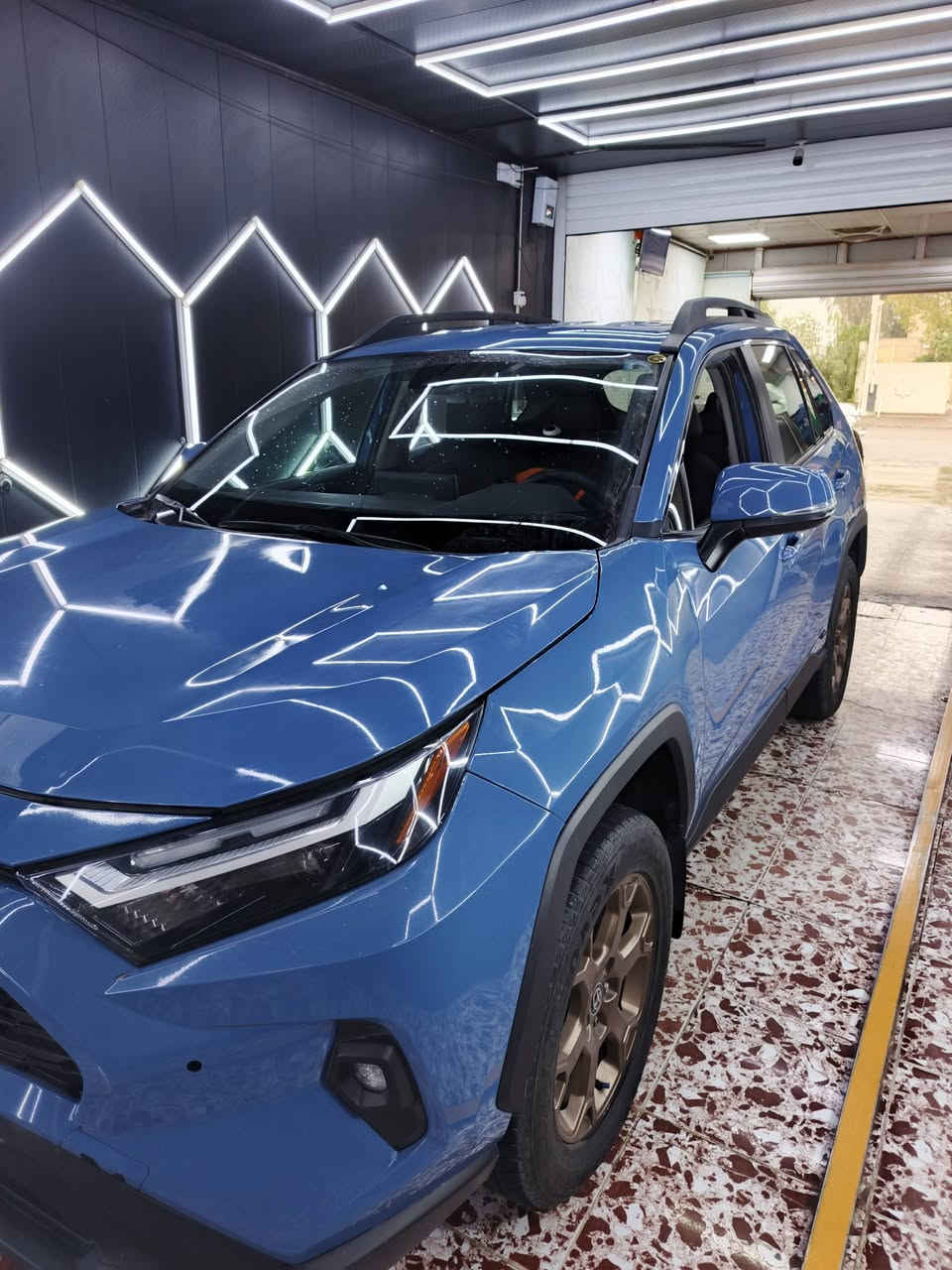 راف فور هايبرد 2023
فئة ودلاند  جبلي trd 
الضرر جاملغ تبديل   فقط والباقي قطع صبغ  نص البونيد  وربع باب وجاملغ السايق  مصبوغ 
ماشيه ٤٧ ميل  السياره اقتصادية تبريد ثلاجه قطعتين 
رادرات  قياده ذاتيه  خروج مسار هواي امور بيها 
السعر ٢٢٢ ورقة وببها مجال  مكاني الاعظمية 
***********
***********
