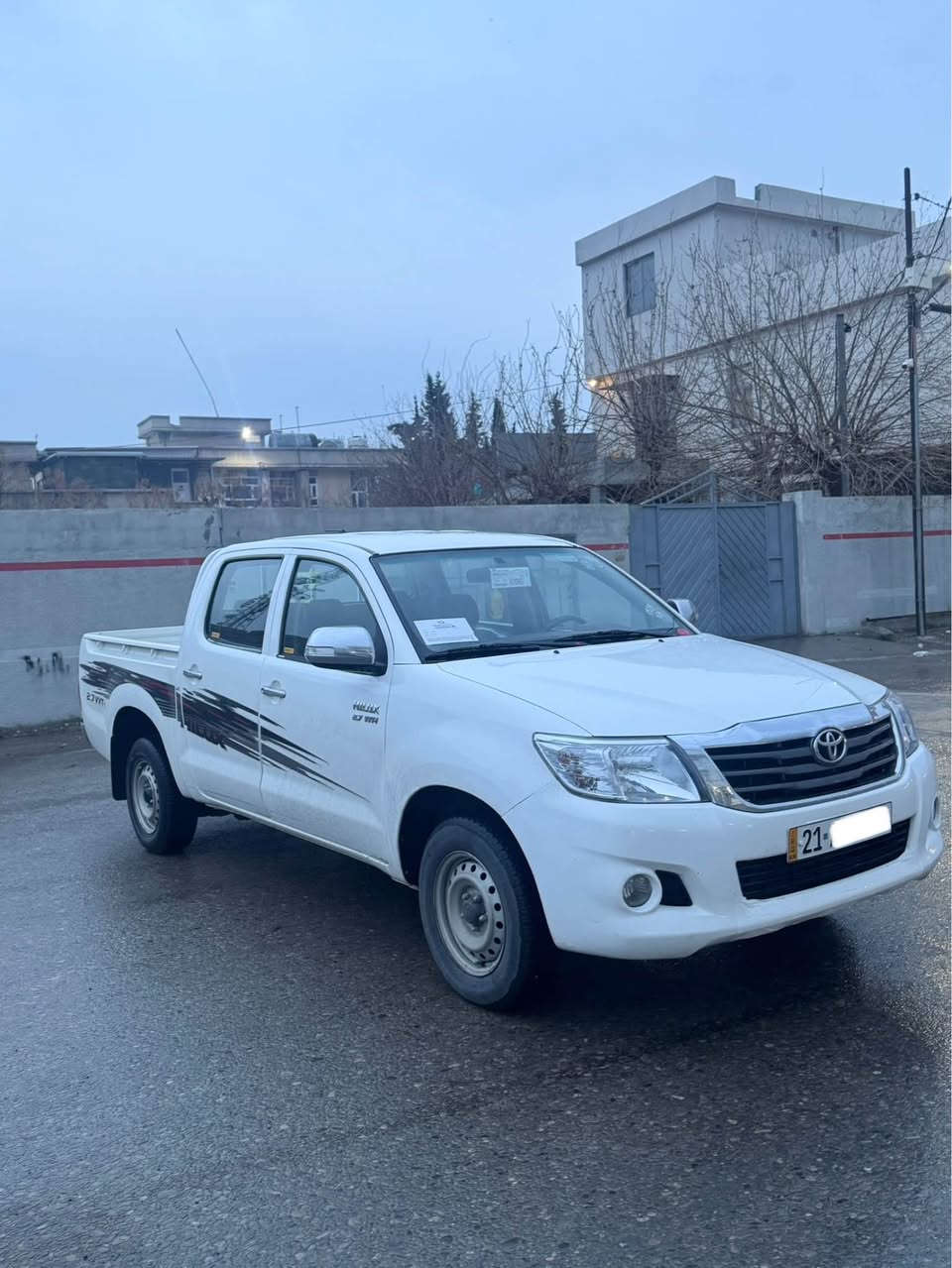 تۆیۆتا مەرزیەی ٢٠١٢ مانگی ٧

زۆر لۆک و نمونەیە
تەنیا ١١٥ هەزاری حەقیقی ڕۆیشتووە

پارچە ڕەشە لەسەر ساغی
بۆدی بیلادە بێ بۆیاغ

سەیارەکە وەک شەریکە ماوەتەوە
نمونەیە لە جوانی و پاکی 
گێڕ و مەکینە و هەموو شتێکی بەشەرت

ڕەقەم و سەنەوی تازە تا ٢٠٣٠

0750-121-0368
————————- رانية, السليمانية
