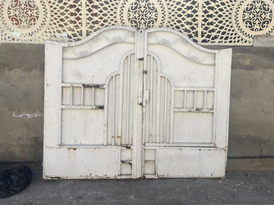 سلام عليكم باب خارجي للبيع الي يشتري يتصل على الرقم *********** نضيف سلام عليكم باب خارجي للبيع الي يشتري يتصل على الرقم ***********   مكاني بلديات ارتفاعة مترين وعرضة مترين ونص سعرة ١٠٠ الف
