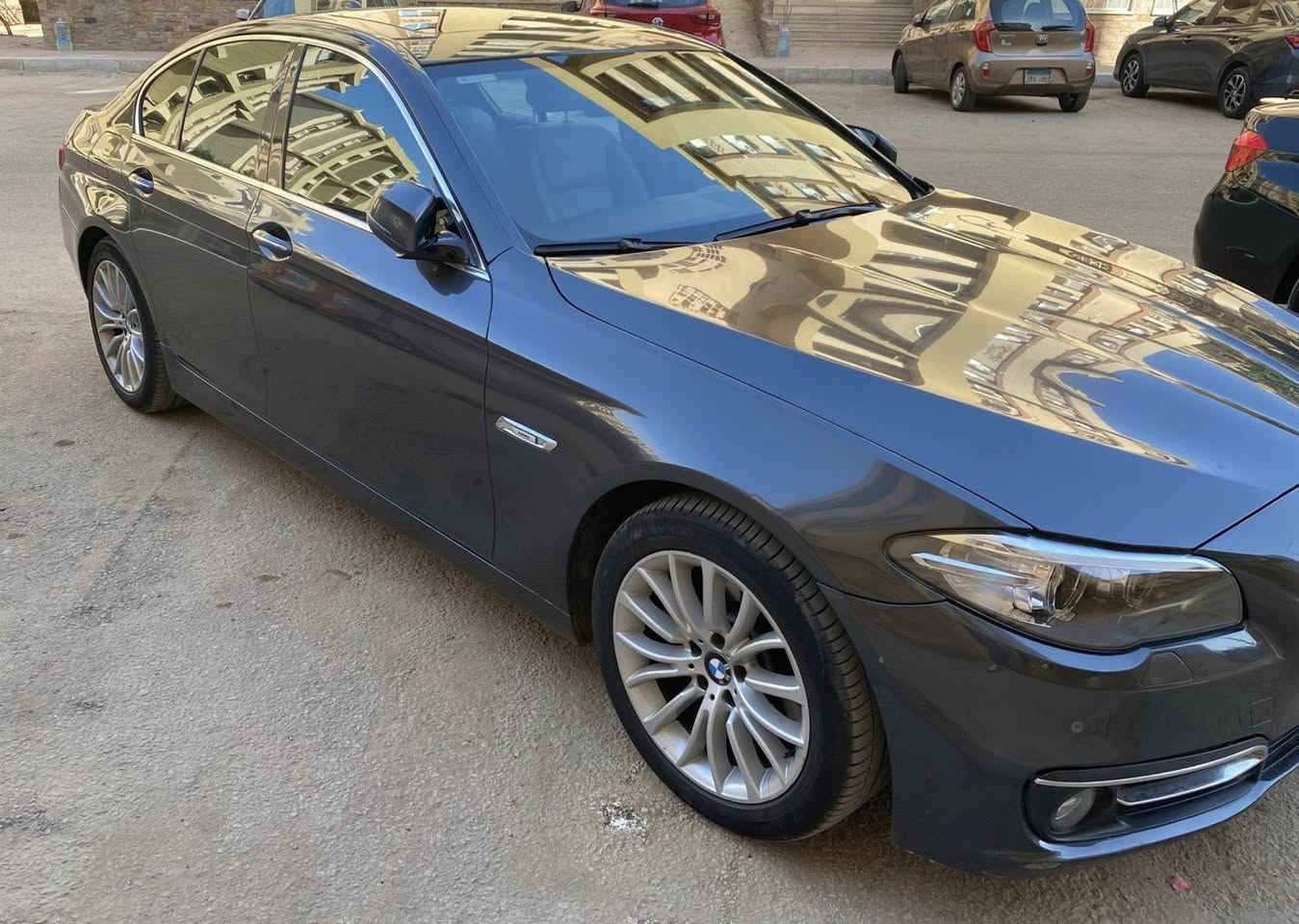 BMW 520i
موديل 2018
أعلى فئه لاكشري 
عداد 135 ألف
فابريكا بالكامل 
صيانات توكيل
طبقة حمايه 
مالك أول من الزيرو 
رخصه سنه 

ت / ٠١٠٩٢١٠٨٢٦٩


**إذا كنت صاحب هذا الإعلان وتريد حذفه لأي سبب، رجاءا أرسل رسالة إلى الدعم الفني**
