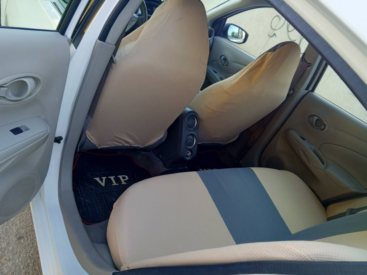 السلام عليكم نيسان سني 2025 رقم اربيل الدولي انكليزي سنوية وهزة وفحص كله جديد بسمي بيه جاملغ وبنيد مبدلات والباقي مكفول شرط ماشية 35 كم حقيقي سيارة جديدة حيل مال جناي وجاهزة من كلشي مكينة كير حدادية تبريد كله كفالة شرط ملاحظة مكينة والكير مامفتوحات علا وضع الشركة مكاني كربلاء السعر 112 وبيه مجال للشراي الرقم ***********
