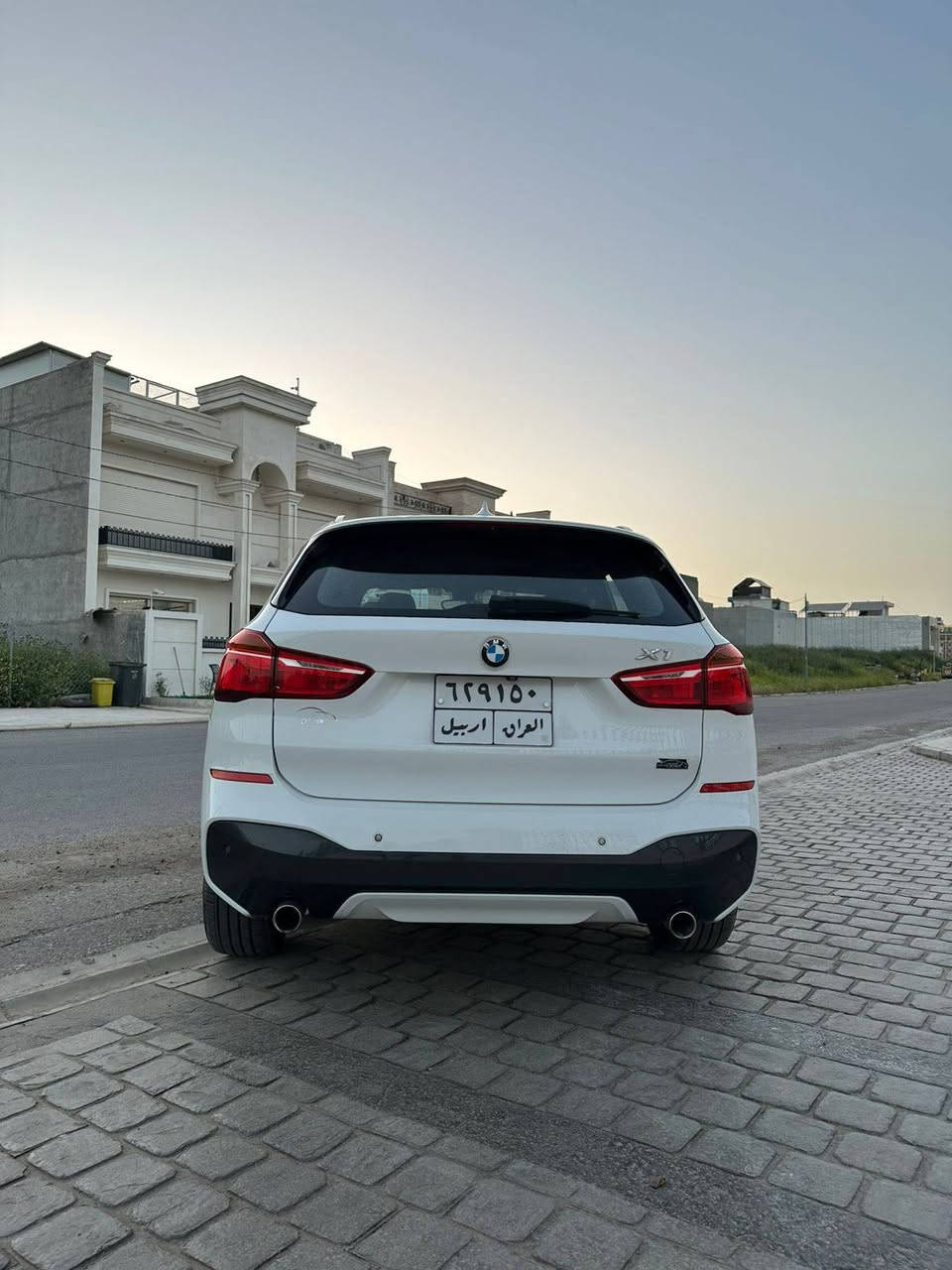 Bmw X1 xdrive 25i M package
وارد خليجي معرض سفين
ماشية ٨٨٠٠٠كم قابل للزيادة 
بيها نص باب صبغ أثر شخوط
نیو دەرگای سایق سبوغە 
فول مواصفات
بودي M بلادي
شاشة جبيرة 
كاميرة خلفية
حساسات ٣٦٠ درجة
تحديد مسار
كشنات أمامية هيتر و كهرباء
كشن سائق ميموري 
داتاشو
صندوق شفط
بانوراما
رادار امامي و خلفي 
إضاءة داخلية 
سماعات Harman/Kardon
لون داخل جوزي بلادي 
سيرفس كامل صفر مسج أربيل, العراق


**إذا كنت صاحب هذا الإعلان وتريد حذفه لأي سبب، رجاءا أرسل رسالة إلى الدعم الفني**