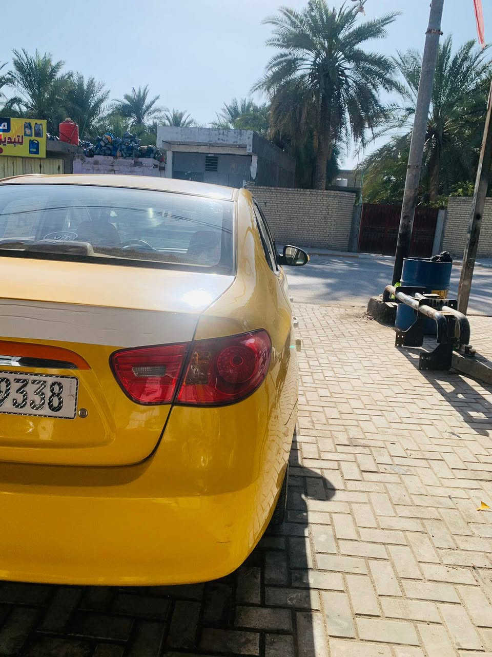 سلام عليكم النترا للبيع موديل ١١خليجي  مكينه ٢٠٠٠كير حداديه تخم تاير باتري تبريد جاهزه ضربه جاملغ امامي مصلح نفسه سياره اي نقص مابيه سعر ٩٦ بيه مجال لشراي ***********
