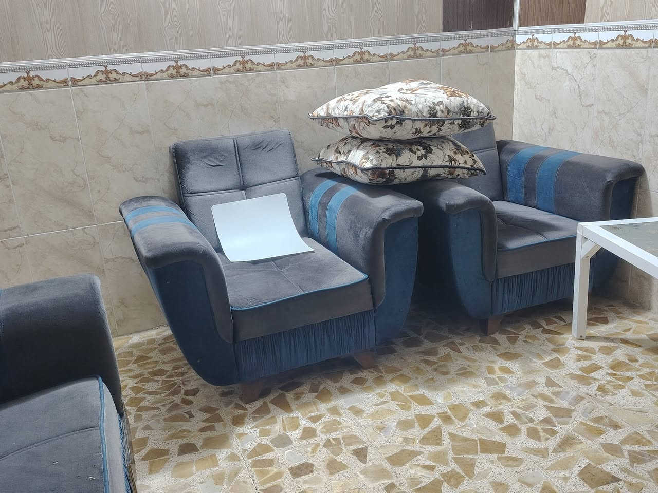 تخم تسكام   10 نفرات وثكيل حيل مابي اضرار السعر 250 وبي مجال شويه مكانه الحولي مقابيل بوابه رقم 3


**إذا كنت صاحب هذا الإعلان وتريد حذفه لأي سبب، رجاءا أرسل رسالة إلى الدعم الفني**