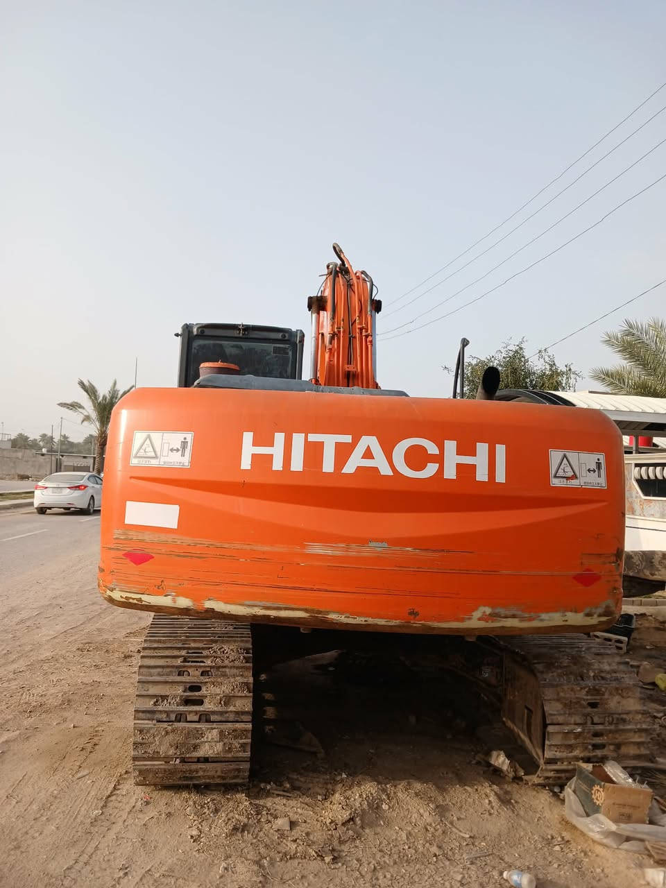 حفاره zx200-3
لبيع مكفوله وجاهزه لشغل 
موديل 2011
ما مفتوح بيه شي 
وسعره مناسب كلش 
***********
