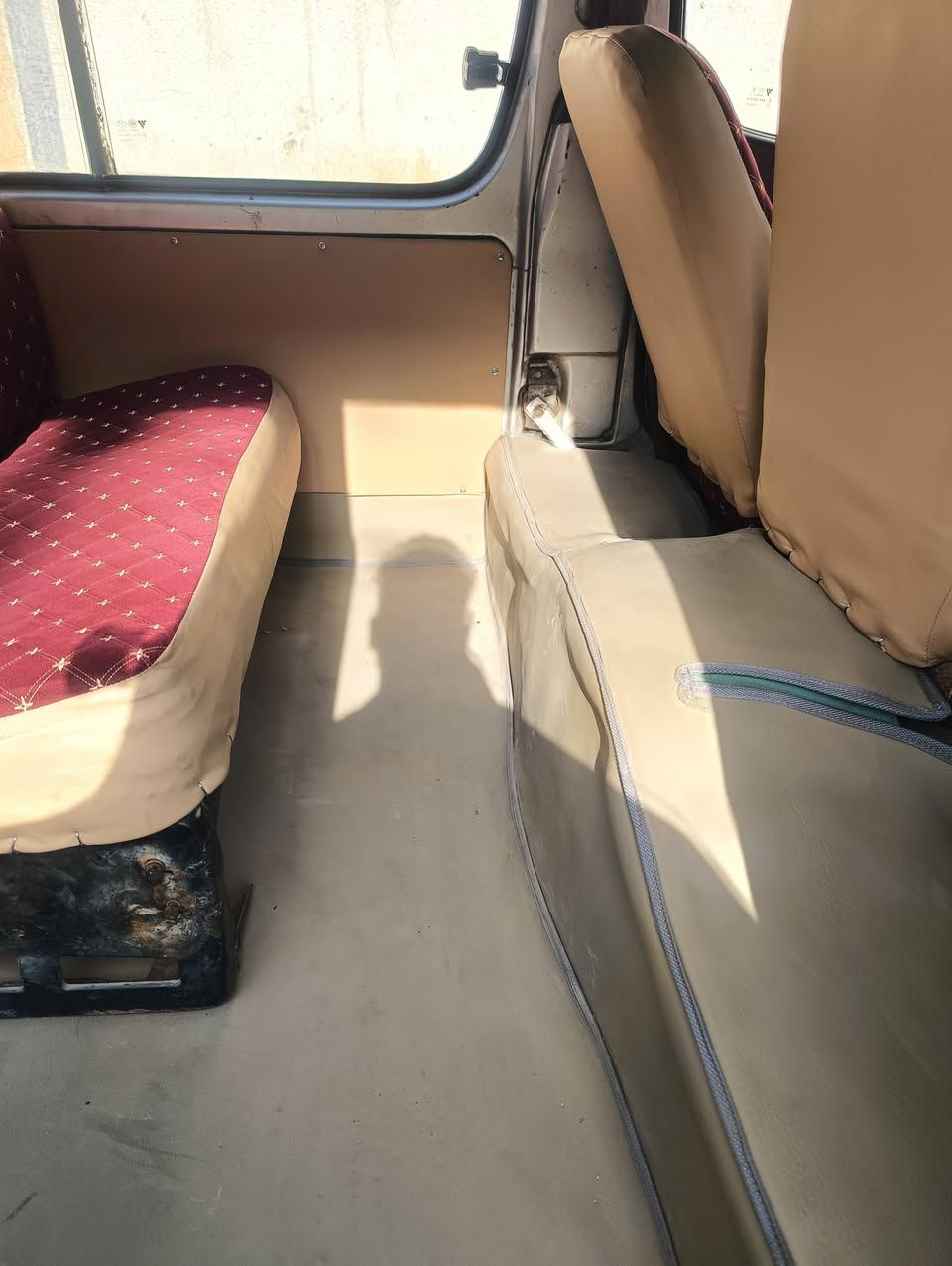 اسلام عليكم 
فتون 2011 مكينه جديده كير اكسل حداديه مكفولات 
دوشمه جديد تخم تاير جديد سياره جاهزه من كلشي 
مكفوله من كلشي تحويل ثاني يوم رقم شاصي شعاره بتكمه ومذكور بسنويه سعره 55 وبيه مجال 
بيع او مراوس بجنبي ناصي عالي فتون موصليه اشعندك اراوس مكان سياره نجف 
للستفسار
***********
***********
