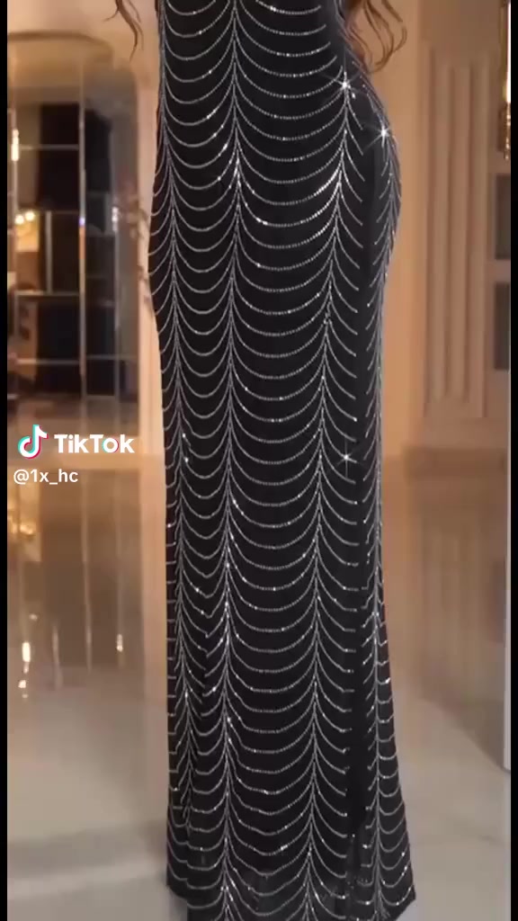 بنات عندي هذا الفستان للبيع السعر ٦٥ الف


**إذا كنت صاحب هذا الإعلان وتريد حذفه لأي سبب، رجاءا أرسل رسالة إلى الدعم الفني**